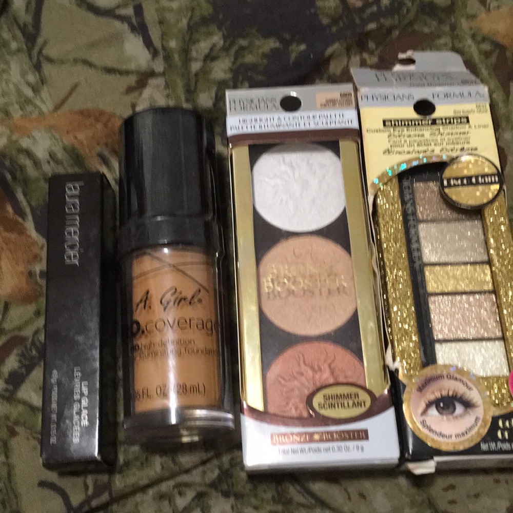 My bundle-Foundation, gloss , 24hr shadow, bronzer